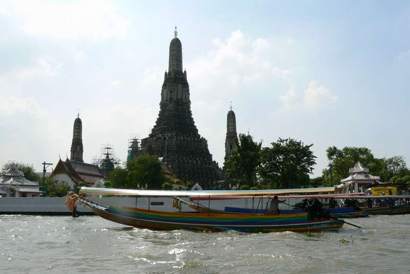 16 Wat Arun Tempio del Aurora